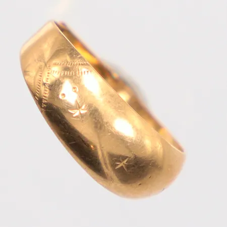Ring, Ø18, klippt skena, 18K Vikt: 1,8 g