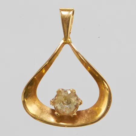 Hänge, vit sten, längd inkl ögla 23,5mm, bredd 17,7mm, 18K Vikt: 1,6 g