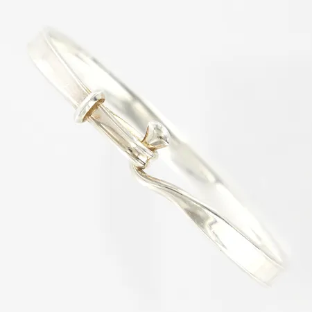 Armband stelt öppningsbart Georg Jensen, Vivianna Torun Bülow-Hübe, nr: 2041, stl M, innermått ca 17cm, bredd: 4-6mm, silver 925/1000, originaletui medföljer Vikt: 15,8 g