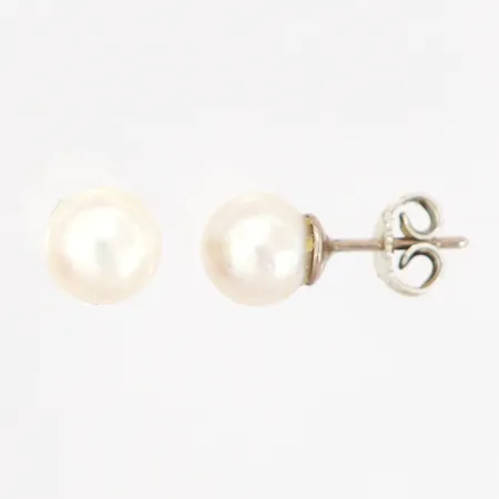 Ett par pärlörhängen, Ø7,5mm, udda stopp, limrester, silver 830/1000 Vikt: 2,2 g