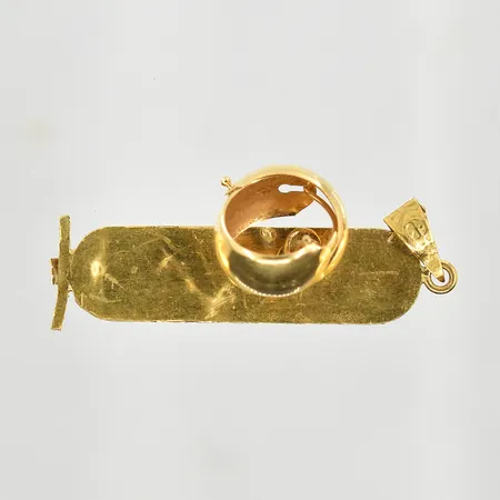 Diverse defekt guld, 18K. Vikt: 3,6 g