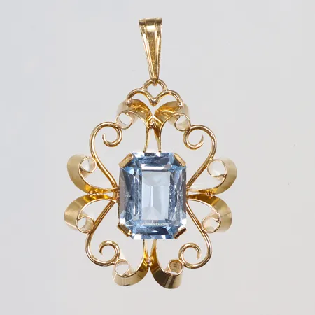 Hänge med slipad blå sten, troligen syntetisk, 24x40mm inklusive hängöglan, GGG (troligen Trege) Göteborg 1948, 18K Vikt: 5,1 g