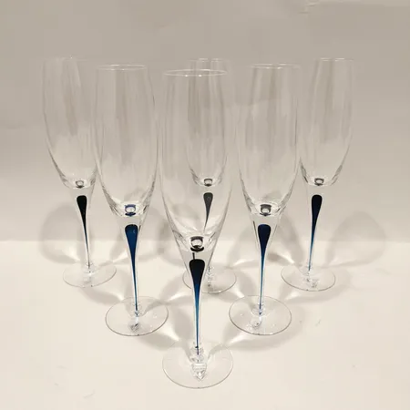 Sex champagneglas Intermezzo, Orrefors, Erika Lagerbielke, höjd ca 25cm, klarglas med dekor i blått, etikettmärkta Skickas med postpaket.