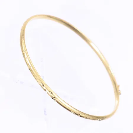 Armring, 60x64mm, svensk kontrollstämpel (före 1988), 18K Vikt: 5,1 g