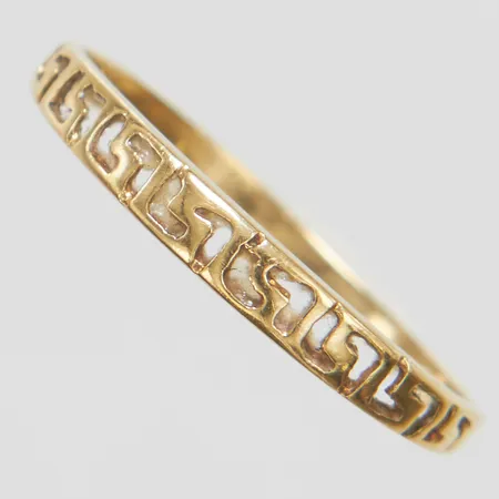 Ring, genombrutet meandermönster, stl 16½, bredd 1,5-2,4mm, 14K Vikt: 0,7 g
