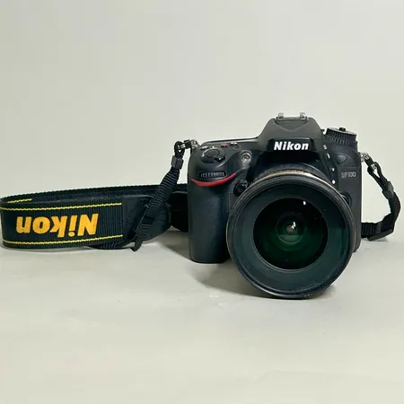 Kamera Nikon D7100 med objektiv Tokina 12-24mm 2,0 IF DX, UV-filter, batteriet är uttjänt & ingen laddare Skickas med postpaket.