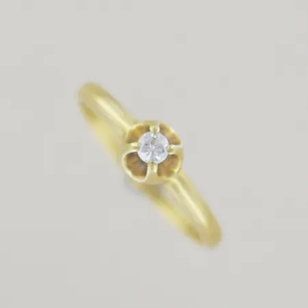 Ring med diamant 0,10ct, Ø 18 mm, 18K Vikt: 2,4 g