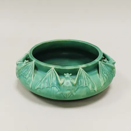 Skål Höganäs "fladdermöss" höjd 7,5cm, Ø15-22cm. Skickas med postpaket.