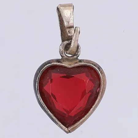 Hänge hjärta med röd sten, 16mm, saknar stämplar, silver Vikt: 1 g