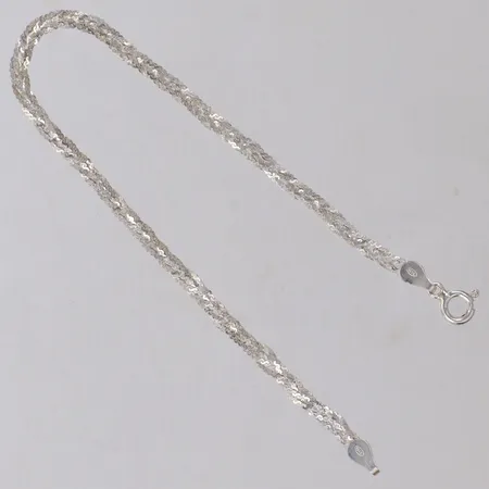 Armband flätat, längd 19cm, bredd 3mm, silver 925/1000 Vikt: 2,5 g