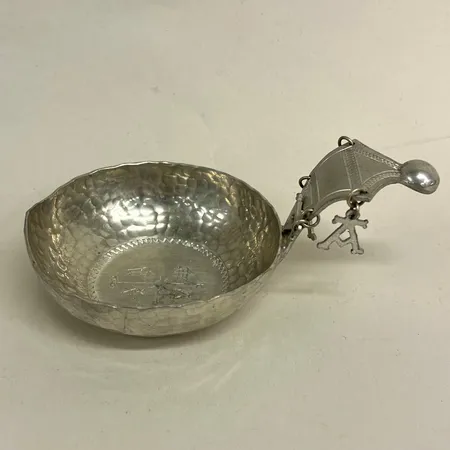 Kåsa, längd 13cm, bredd 8cm, BW, år 1978, handarbete, Jokkmokkstenn