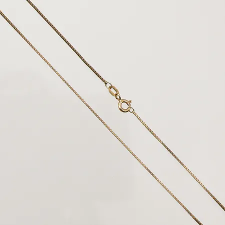 Kedja Venezia, längd 45cm, bredd 0,8mm, något skev, 18K Vikt: 2,5 g