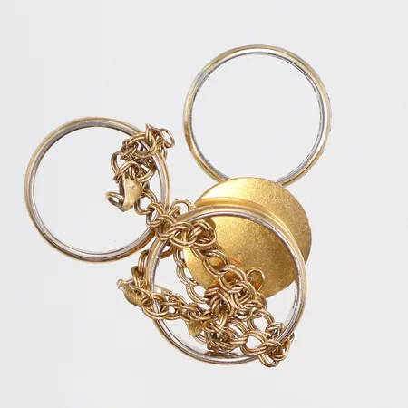 Diverse guld, gravyr, delvis defekt med diamanter 9xca0,02ct 18K Vikt: 17,1 g