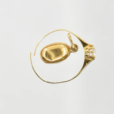 Diverse defekt guld med sten, 18K. Vikt: 1,2 g