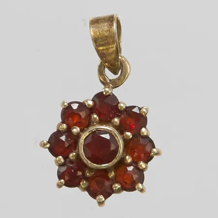 Hänge, granater, längd inkl ögla 17,3mm, Ø11mm, 925/1000 silver Vikt: 1,2 g