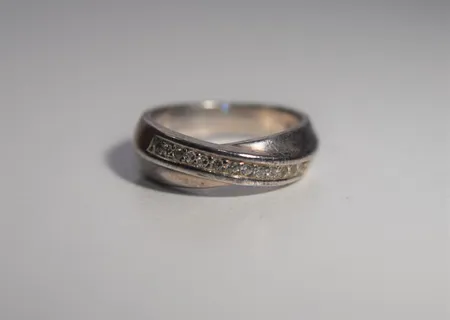 Ring med stenar , Ø 16 mm, silver 925/1000 Vikt: 5 g