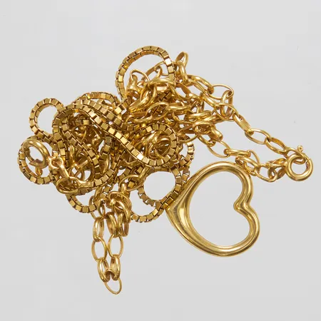 Diverse guld, defekta, 18K Vikt: 9,3 g