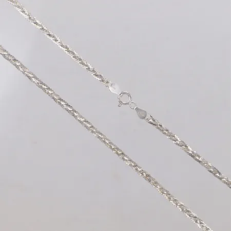 Collier flätat, längd 43,5cm, bredd 3mm, silver 925/1000 Vikt: 6,2 g
