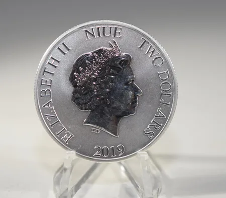 Samlarmynt, 2 dollar Elizabeth II 2019 NZD, Stormtrooper motiv på ena sidan. Diameter 40mm, silver 999/1000 Vikt: 31,1 g