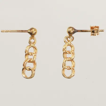 Ett par örhängen Bismarck, ca 18mm, bredd 4,6mm, en snurrebuss saknas, 18K Vikt: 1,2 g