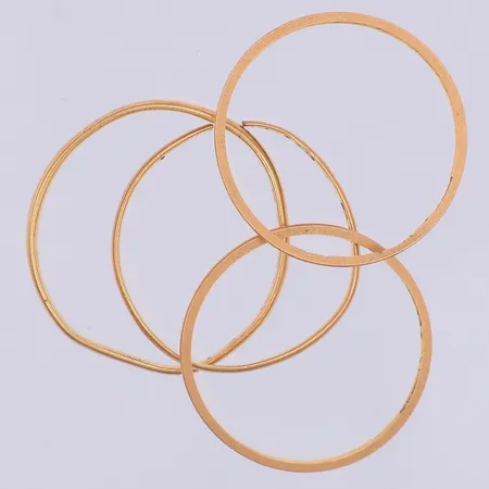 4 Ringar, defekta, gravyr, 18K Vikt: 5,9 g