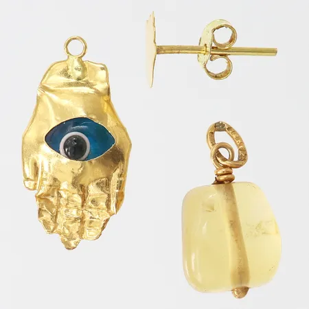 Guldskrot, udda, defekt, sten, 18K. Vikt: 3,3 g