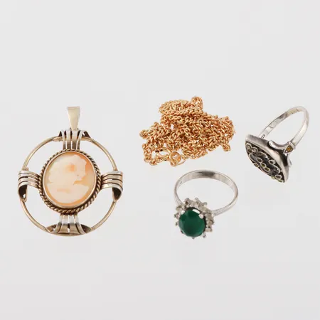 Diverse silversmycken. Vikt: 20,8 g