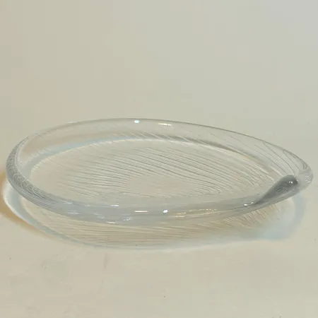 Fat Iittala design Tapio Wirkkala Kantarelli, något repigt under, 18cm, signerat Tapio Wirkkala Iittala