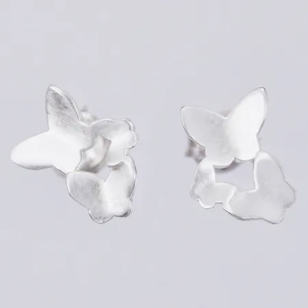 Ett par örhängen, fjärilar, längd: ca 1cm, bredd: ca 7mm, GHA, 925/1000 silver Vikt: 1,1 g