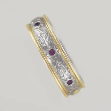 Ring med röda stenar Alton, Ø 21 mm, bredd 6 mm, 18K Vikt: 5,8 g