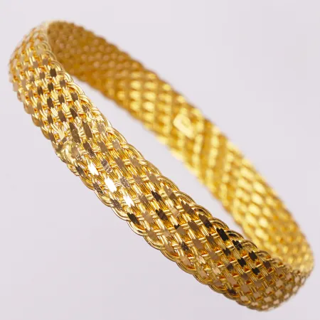 Armring, ca Ø63mm, bredd 10,7mm, 22K Vikt: 24 g