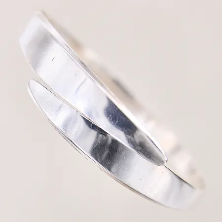 Armring, stel, Ø70mm, David Andersen, Norge, svensk importstämpel, något skev, sterling silver 925/1000 Vikt: 30,7 g