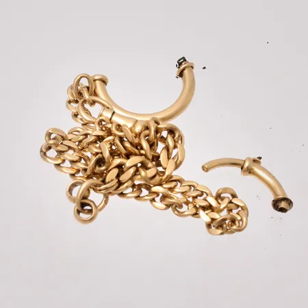 Defekt guld, 18K, vikt 19,29g.