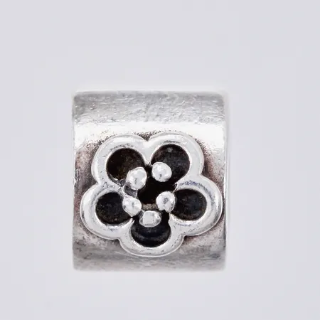 Berlock Pandora Ø ca 8x10mm, silver 925/1000 Vikt: 3,4 g