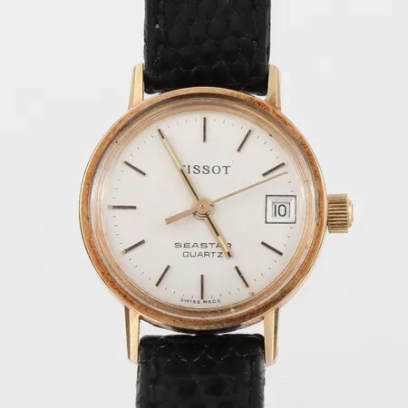 Damur Tissot,fungerar ej, diameter 22 mm,gravyr,14k.