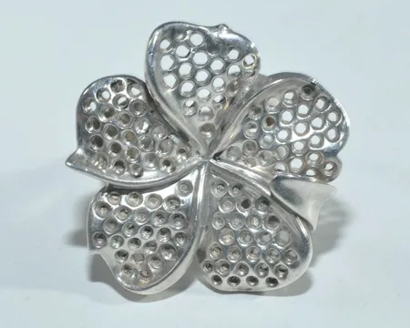 Ring , Ø 14,75 mm, bredd 25 mm, silver 925/100 Vikt: 8,6 g