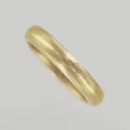 Ring, Ø 21½ mm, bredd 4,8 mm, 18K Vikt: 10,3 g