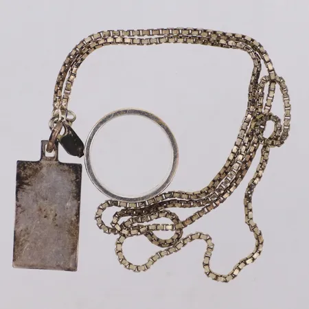 Diverse silver, defekt, silver 800-925/1000 Vikt: 21,5 g