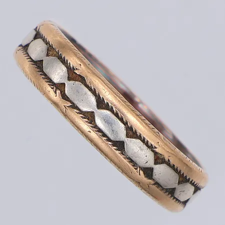 Ring, stl 21½, gravyr, 14K Vikt: 7,8 g