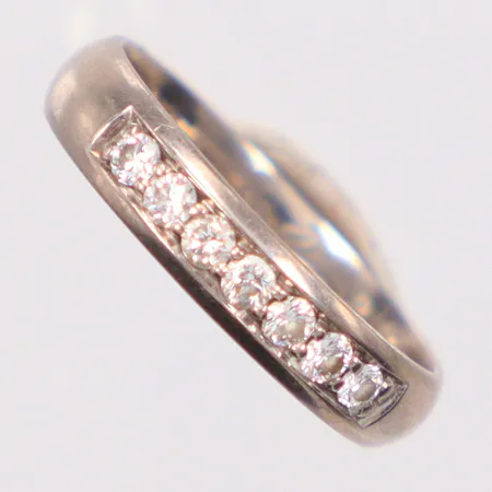 Ring vitguld, Ø17, diamanter 7st totalt 0,21ct enligt gravyr, gravyr, 18K Vikt: 3,5 g