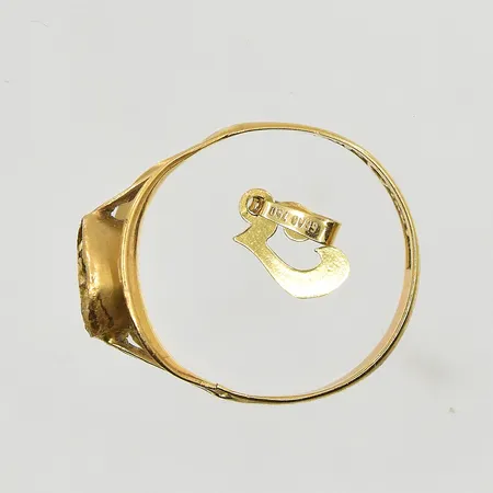 Diverse defekt guld, 18K. Vikt: 2,2 g