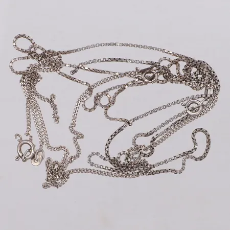 Diverse silver, defekt, silver Vikt: 8,2 g