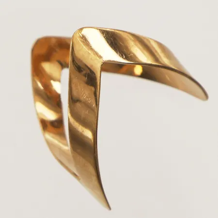 Ring, stl ca 18, bredd 3,8mm, BEH Bengt Hallberg Guldsmeds AB Köping 1976, 18K Vikt: 2,2 g