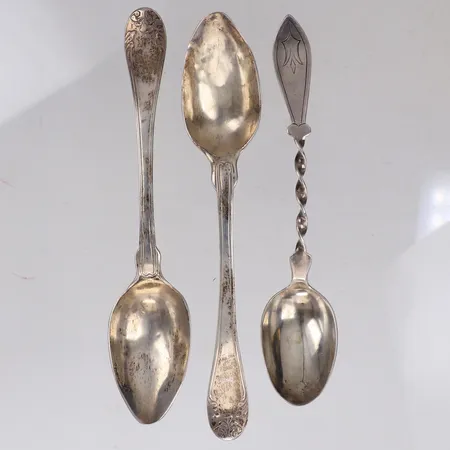 3 skedar, bucklor, 830/1000 silver Vikt: 50,5 g