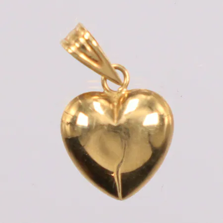 Hänge hjärta, liten buckla, längd 17mm, bredd 9,8mm, 18K Vikt: 0,5 g