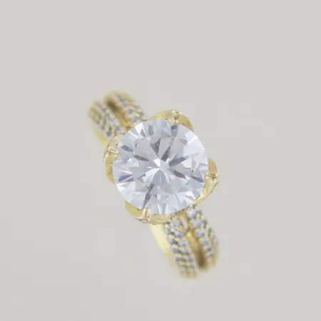 Ring med swarovski kristaller med certifikat, Ø 16 mm, 18K Vikt: 6,3 g