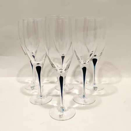 Sex vinglas Intermezzo, Orrefors, Erika Lagerbielke, höjd ca 22cm, klarglas med dekor i blått, etikettmärkta Skickas med postpaket.