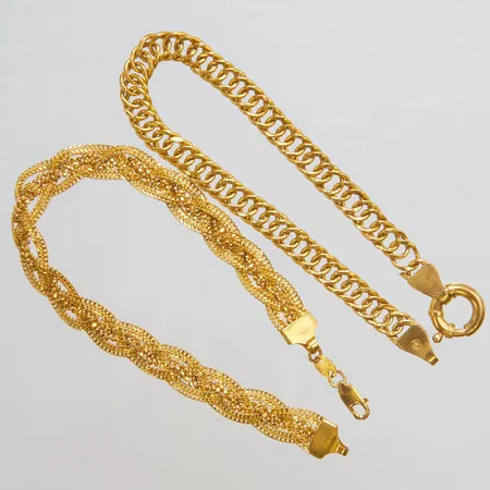 Två armband, skadade, buckliga, 21K Vikt: 18,2 g