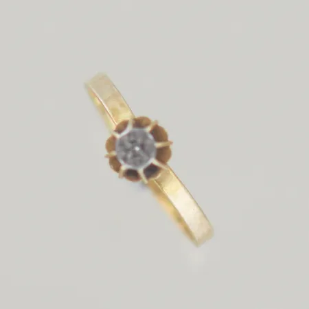 Ring med liten sten, Ø 15½ mm, 18k Vikt: 1,2 g