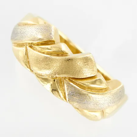 Ring, stl 17½, bredd 3-9mm, 18K Vikt: 5,5 g